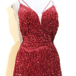 ALYCE plush sequin plunging neckline strappy back short dress in wine size 14